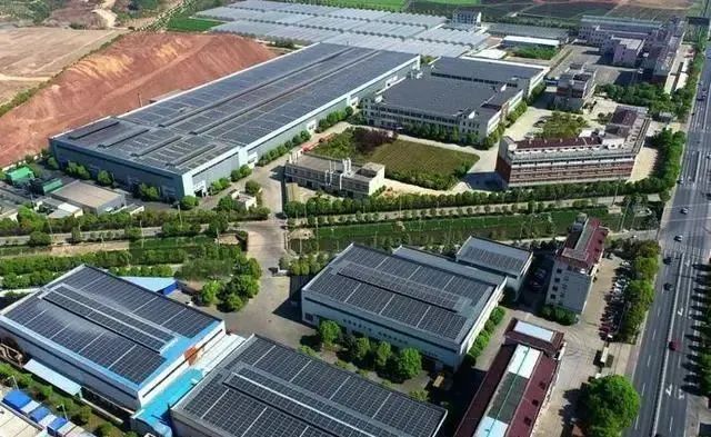 厂房装置光伏，每年节约电费200万元！装置工贸易光伏的4大优势，当局都在推荐！