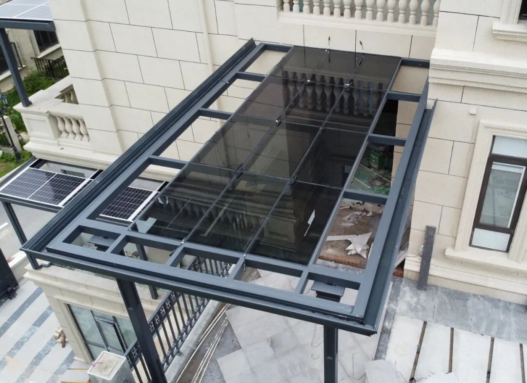 谍照曝光！888集团集团光电建材新品组件运抵华中仓储中心，金融建站/渠路招商模式有望越发多元