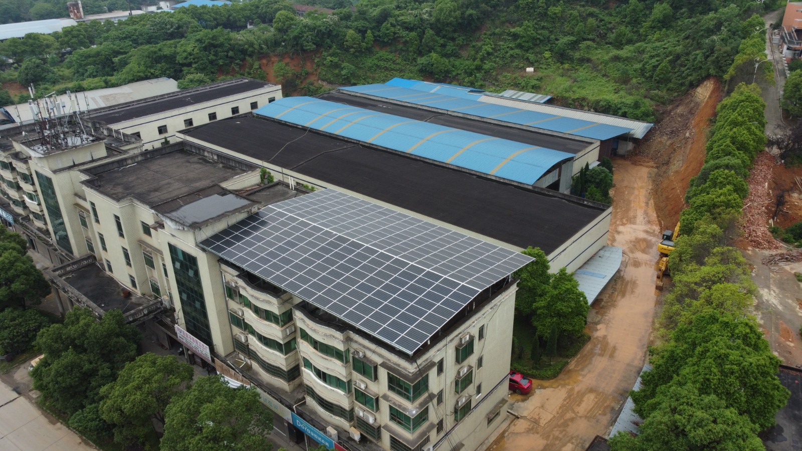 国度发改委：推动电力体造鼎新 绿电买卖成交电量已超200亿千瓦时